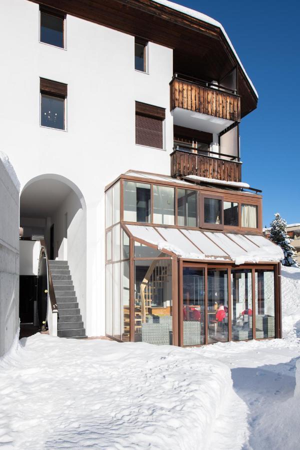 Agrimonia - 5,5-Zi Duplex Wohnung Bis 9 Personen Mit Eigenem Garten Davos Kültér fotó