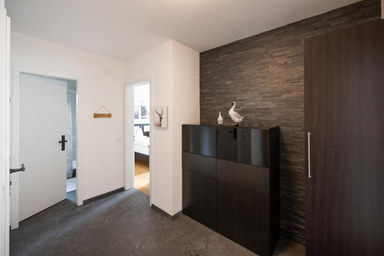 Agrimonia - 5,5-Zi Duplex Wohnung Bis 9 Personen Mit Eigenem Garten Davos Kültér fotó