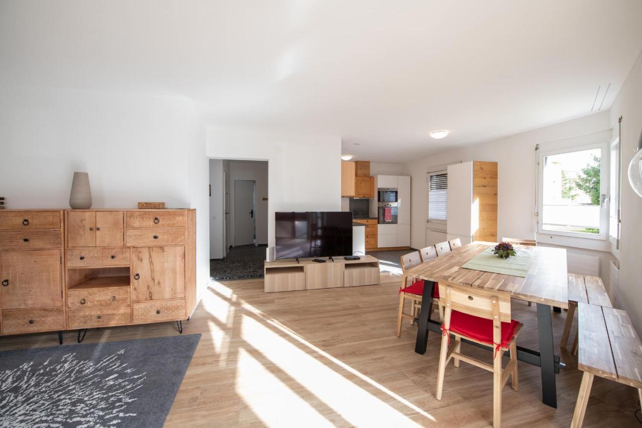 Agrimonia - 5,5-Zi Duplex Wohnung Bis 9 Personen Mit Eigenem Garten Davos Kültér fotó